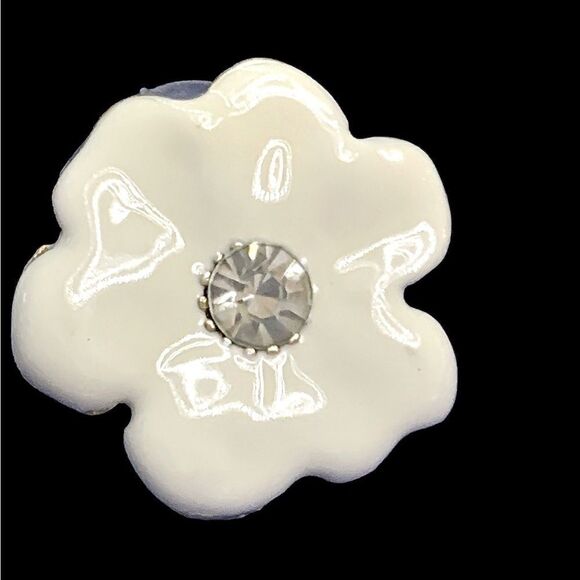 Vintage white enamel modernist flower crystal pierced earrings - Picture 1 of 5